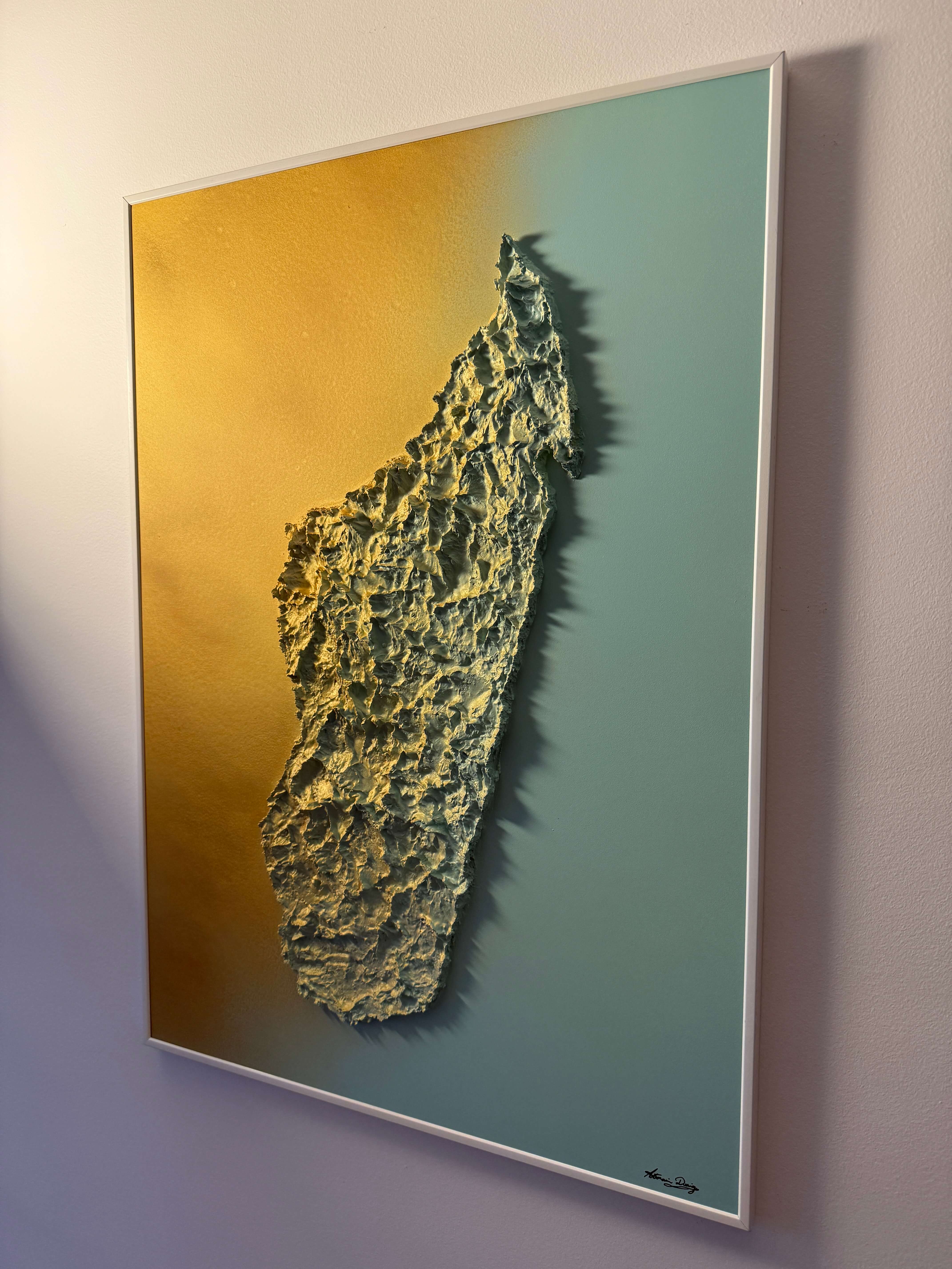 Madagascar relief map table