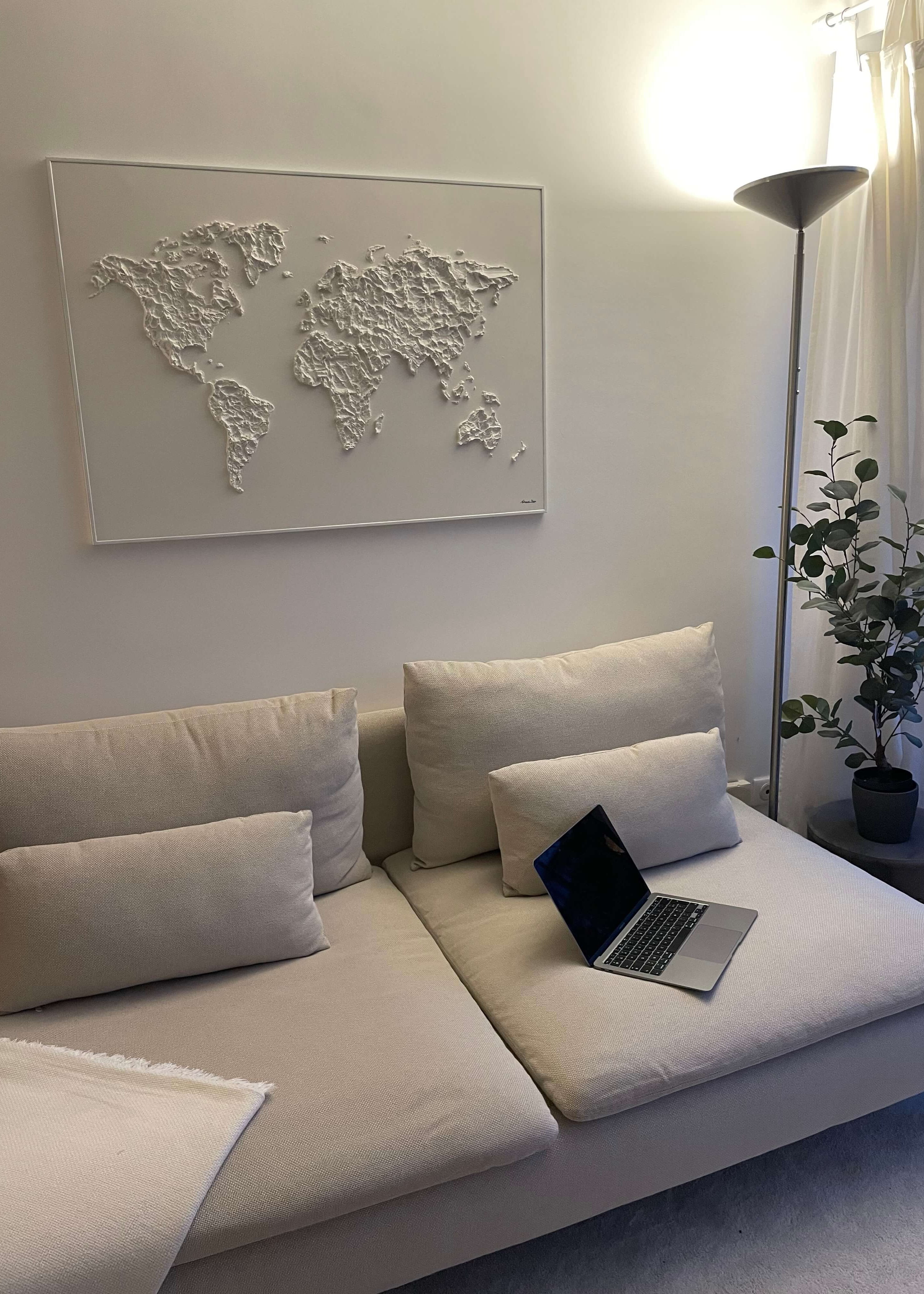 Amandine World Map