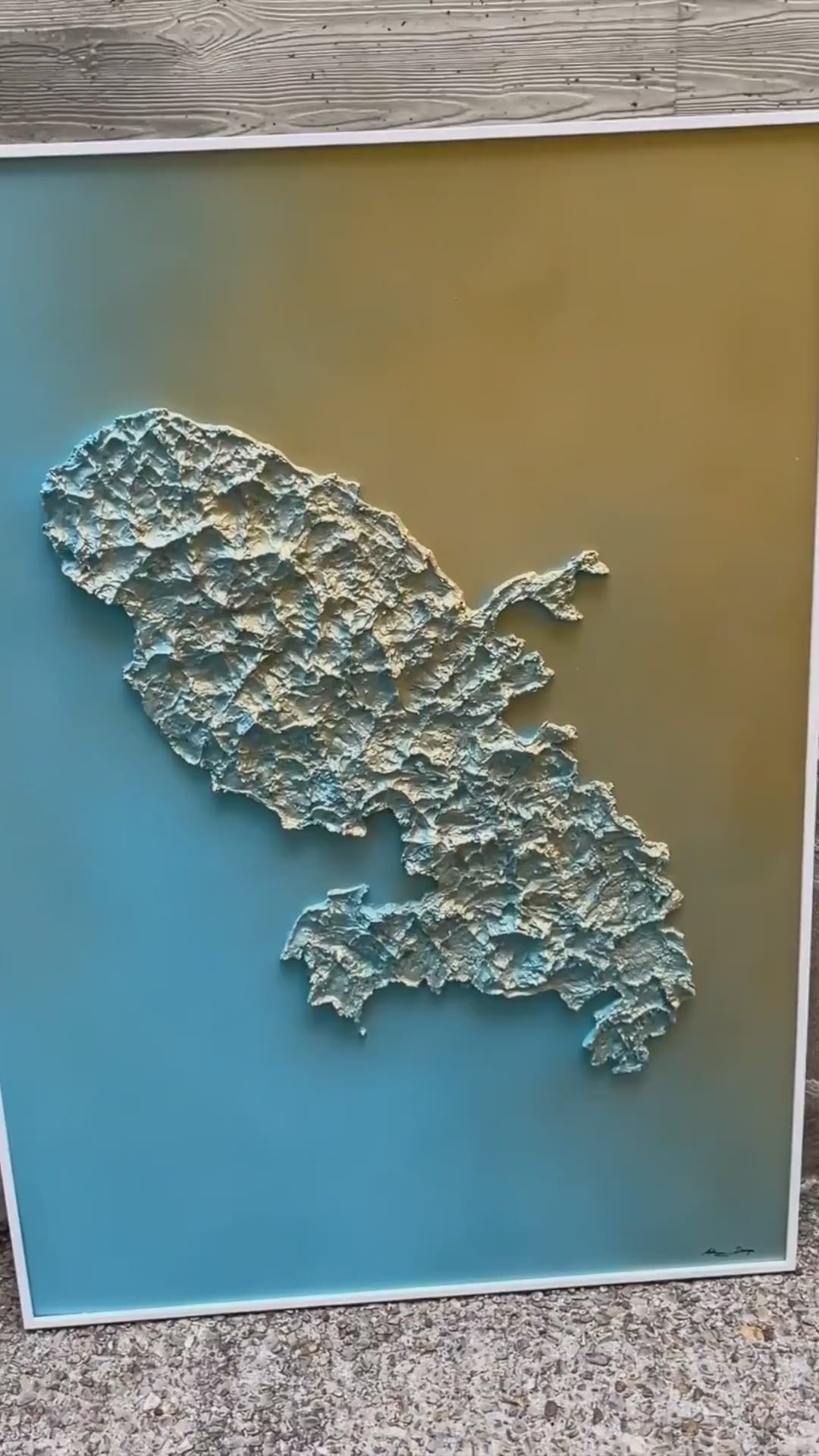 Martinique relief map table