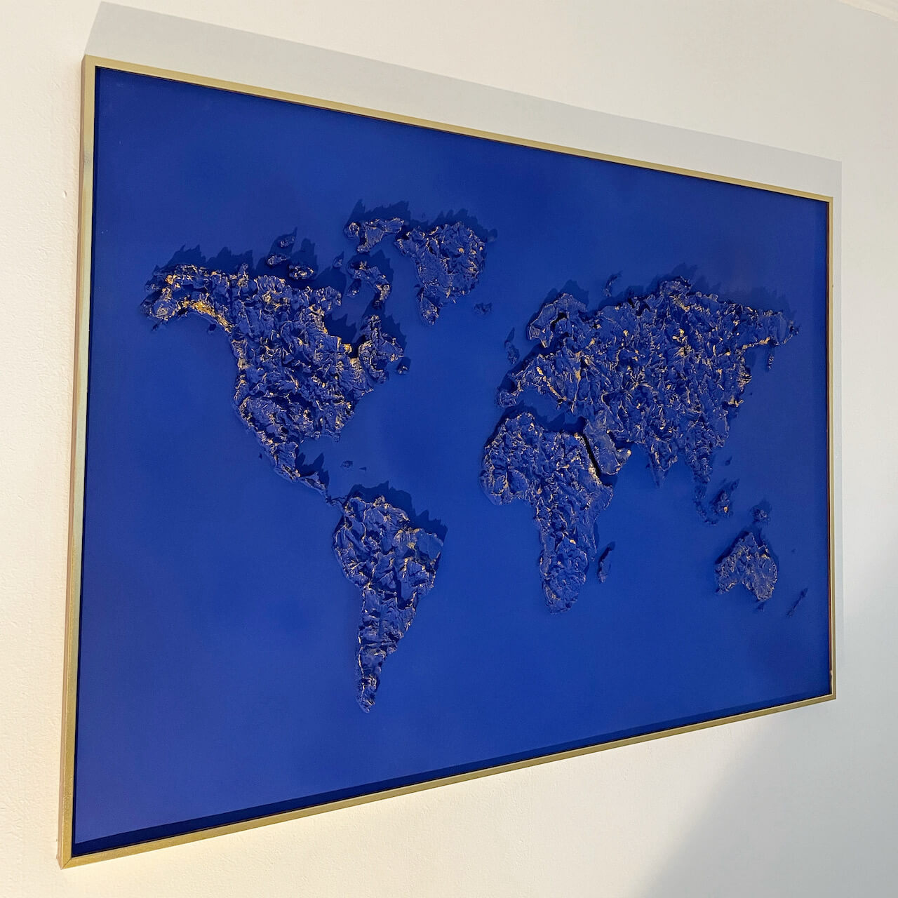 Klein Blue Relief World Map Table