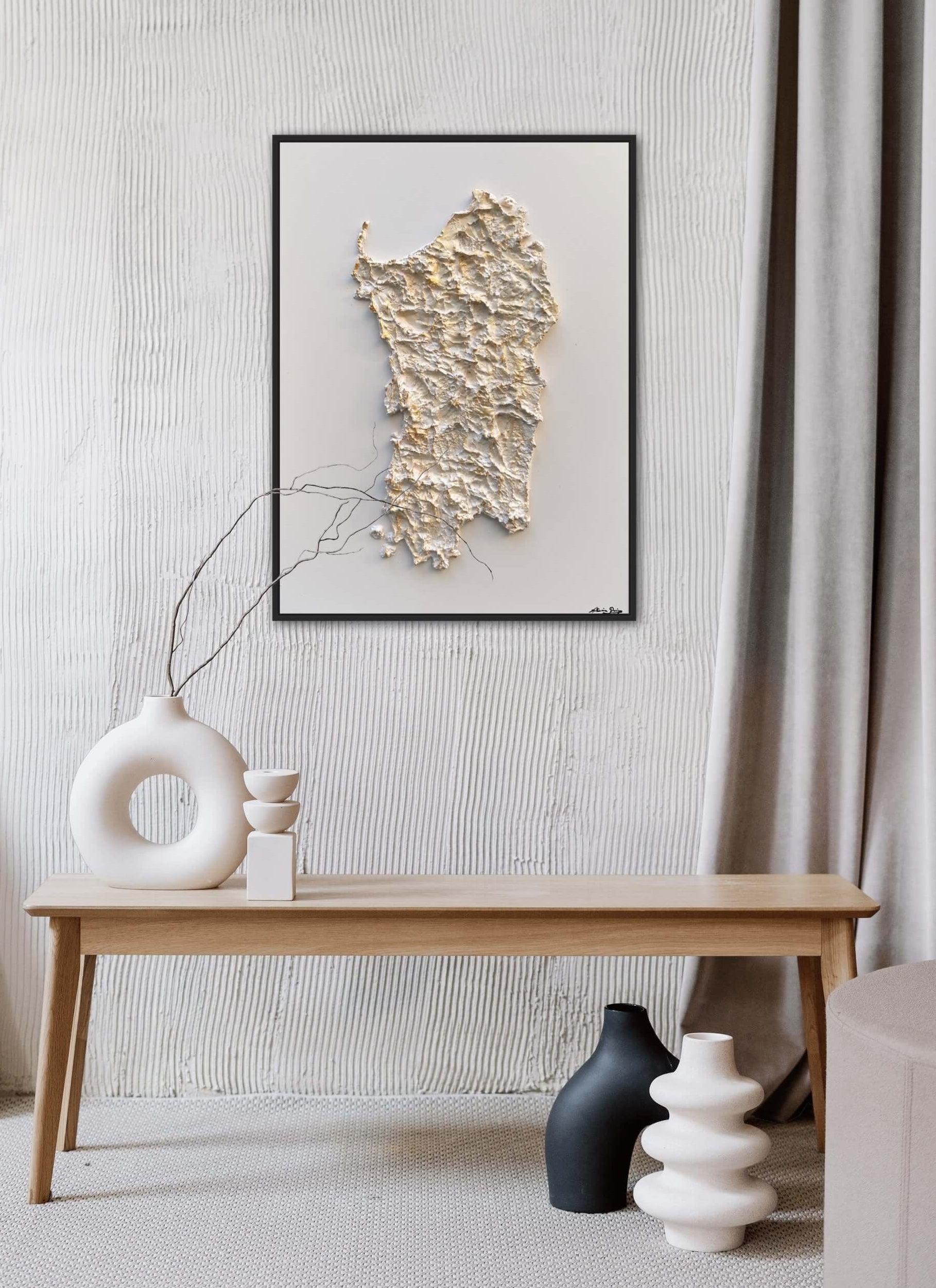 tableau de la sardaigne dans un décor creme et blanc