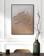 Charger l&#39;image dans la galerie, Tableau de l&#39;Australie en relief sur format 70x100cm, dans un décor blanc
