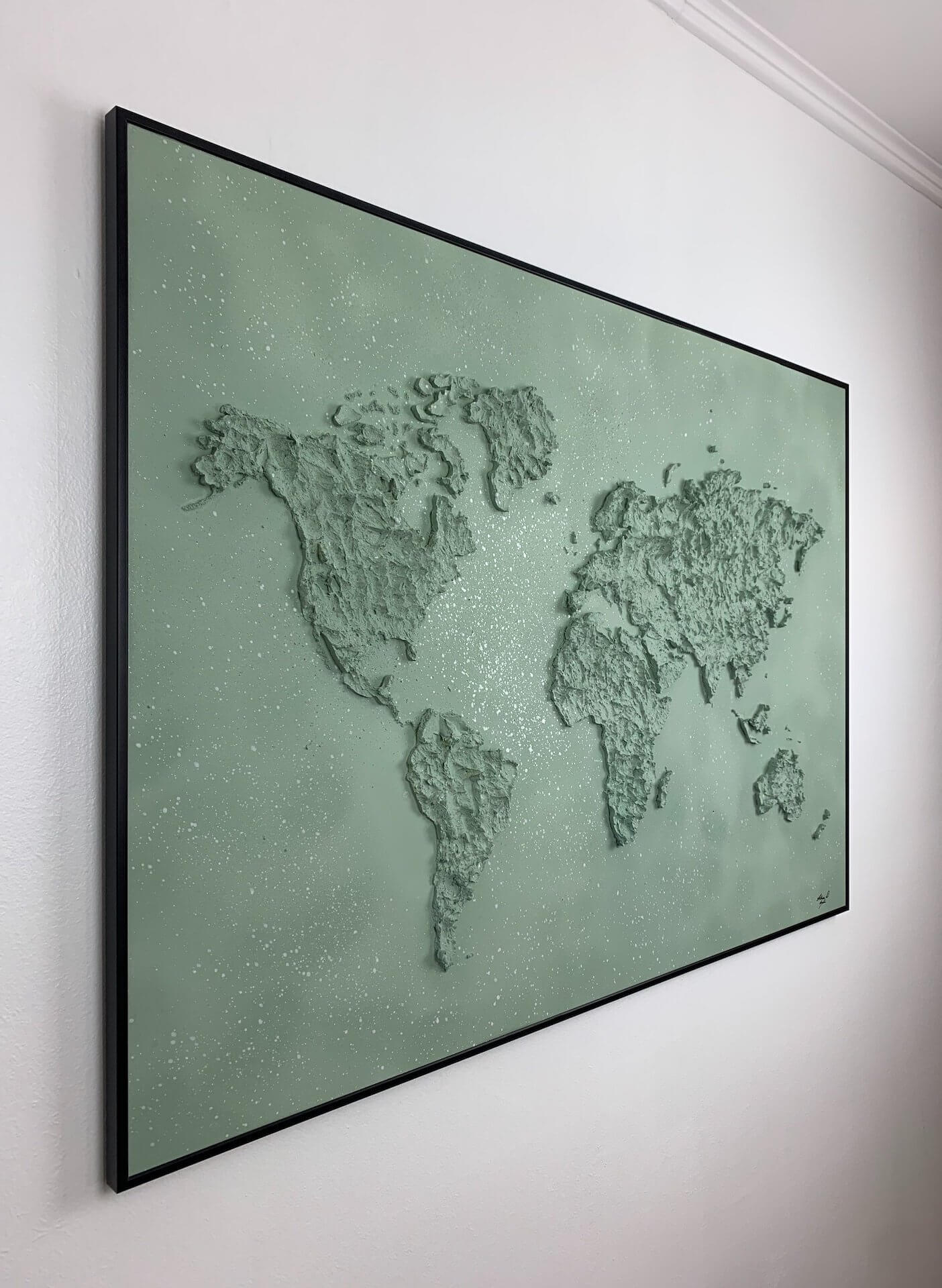 tableau mappemonde vert d'eau, en relief, feuilles de chêne, 50x100cm vue transversale